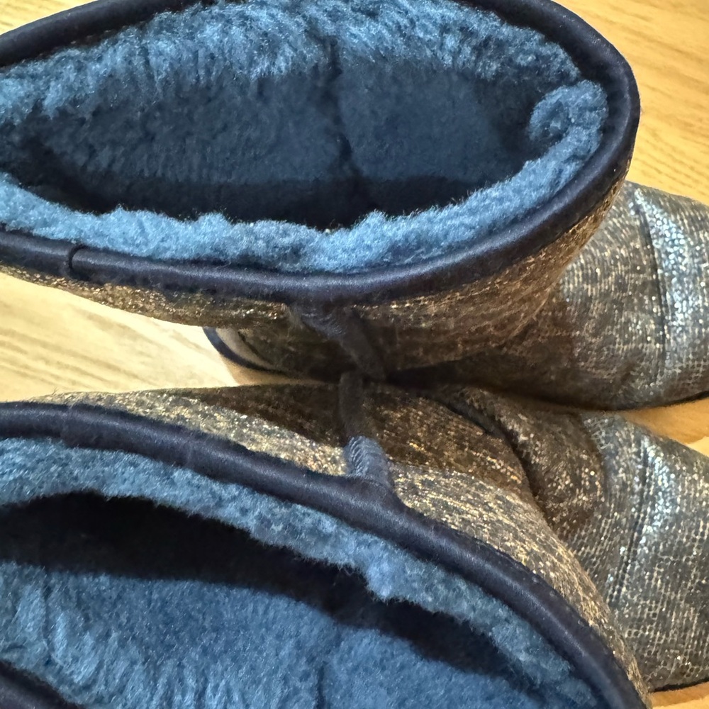 UGG Shimmering Navy Boots - Picture 7 of 7